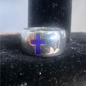 Shube's Sterling Silver Purple Enamel Cross Wide Band Ring; Size 6